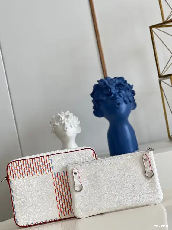 VUITTON LOUIS MESSENGER TRIO 0527